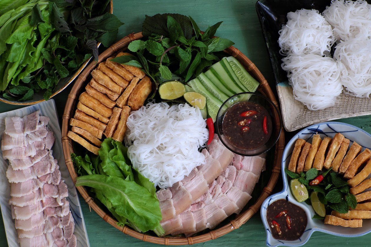 Vietnamese food, bun dau mam tom